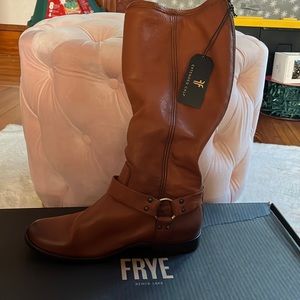 Size 10 Women’s Frye Boots